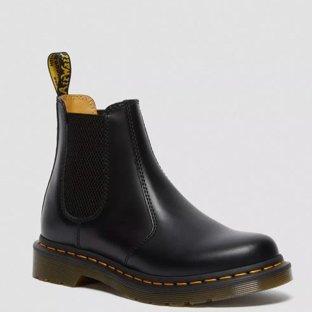 Dr. Martens 2976 Smooth Leather Chelsea Boot.
